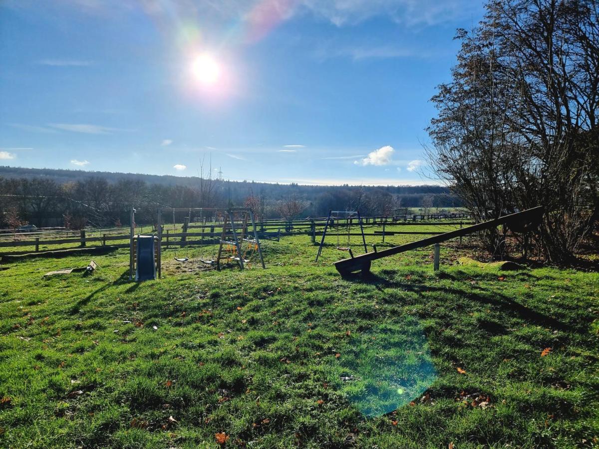 Landhaeuschen Welschneudorf Naturnah Buitenkant foto